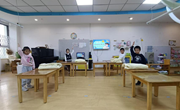 自理：叠被子大赛