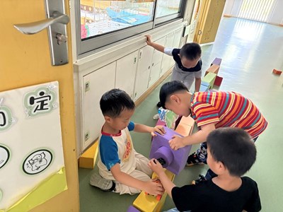 建筑工地的温馨一幕