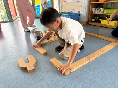 搭建体育馆