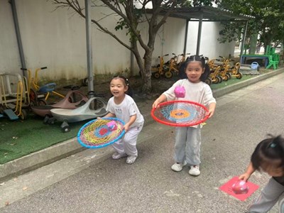 抛沙包里的快乐时光